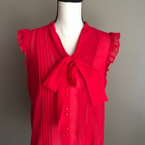 [F21] Red Flirty Button Down - Picture 3 of 3